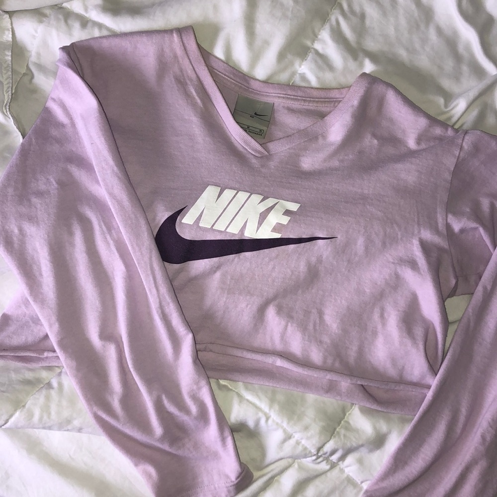 cropped long sleeve nike t shirt